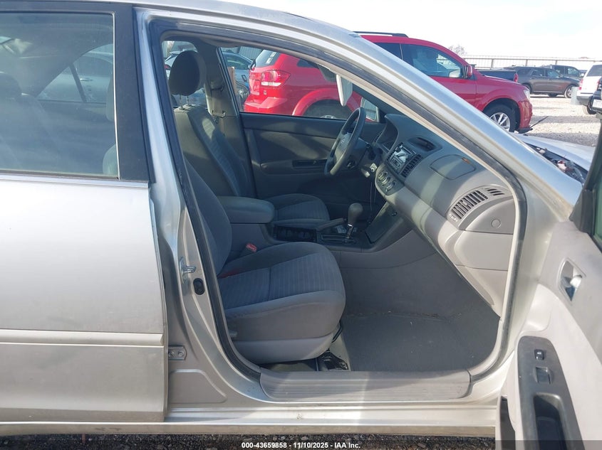 4T1BE32K35U948866 2005 TOYOTA CAMRY photo no. 5