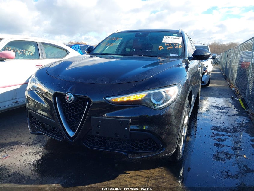 ZASFAKAN6J7B73048 2018 ALFA ROMEO STELVIO photo no. 2
