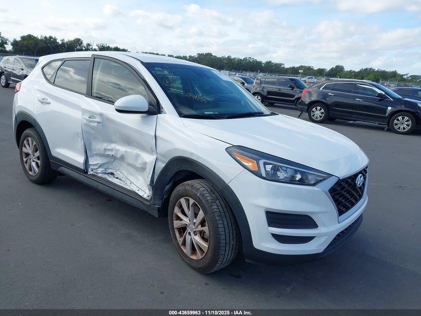 HYUNDAI TUCSON SE