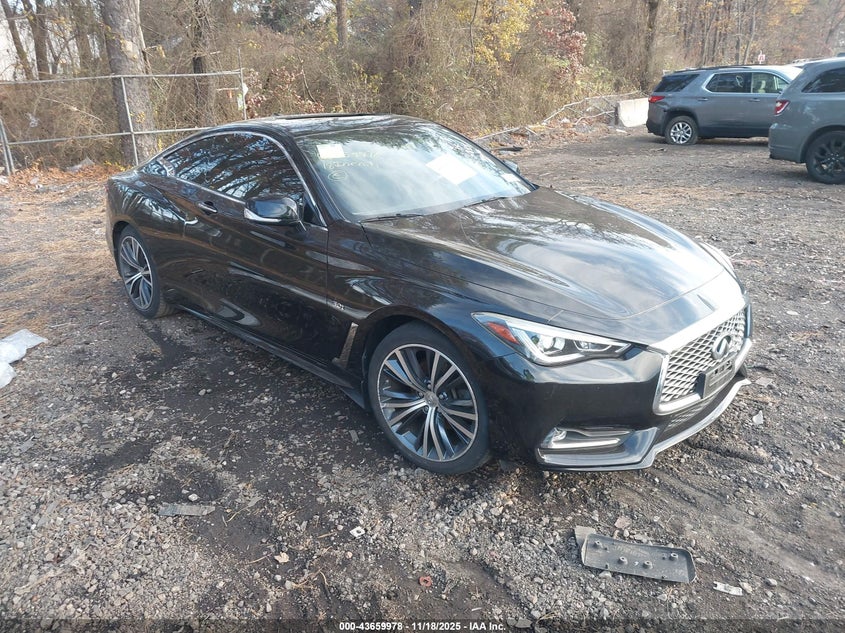 INFINITI Q60 3.0T LUXE