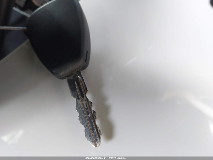 2009 Dodge Avenger R/T VIN: 1B3LC56D09N509907 Lot: 43659986