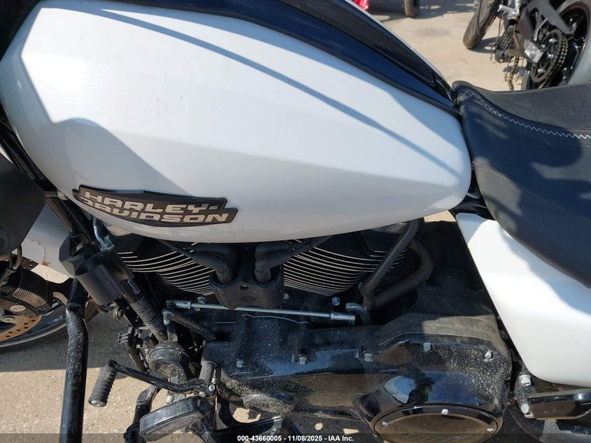 2024 Harley-Davidson Fltrx VIN: 1HD1KH717RB654053 Lot: 43660005