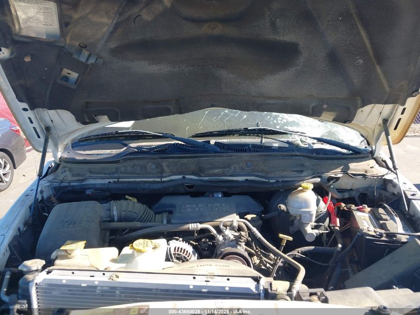 2007 Dodge Ram 1500 Slt/Trx4 Off Road/Sport VIN: 1D7HU18247S216800 Lot: 43660028