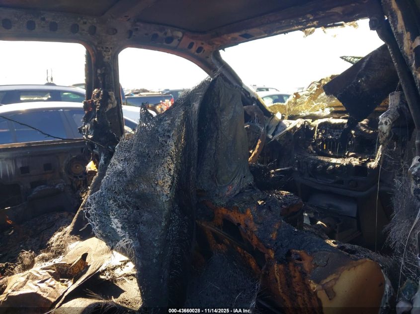 2007 Dodge Ram 1500 Slt/Trx4 Off Road/Sport VIN: 1D7HU18247S216800 Lot: 43660028