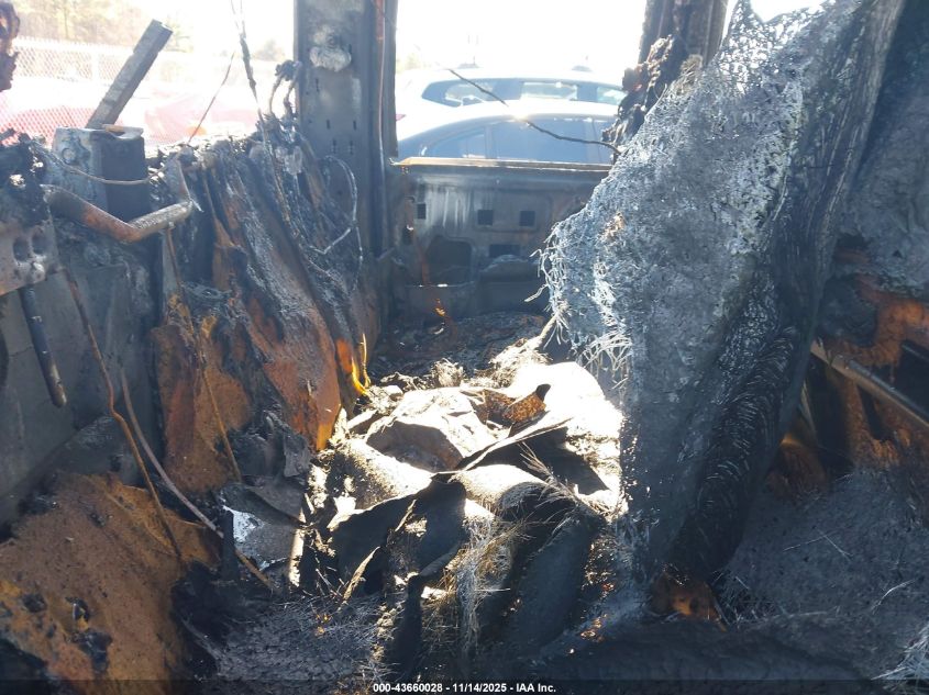 2007 Dodge Ram 1500 Slt/Trx4 Off Road/Sport VIN: 1D7HU18247S216800 Lot: 43660028