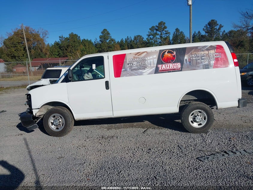 2021 Chevrolet Express Cargo Rwd 2500 Regular Wheelbase Wt VIN: 1GCWGAFP7M1303261 Lot: 43660053