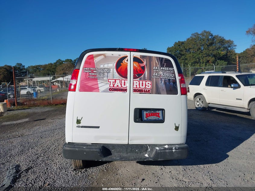 2021 Chevrolet Express Cargo Rwd 2500 Regular Wheelbase Wt VIN: 1GCWGAFP7M1303261 Lot: 43660053