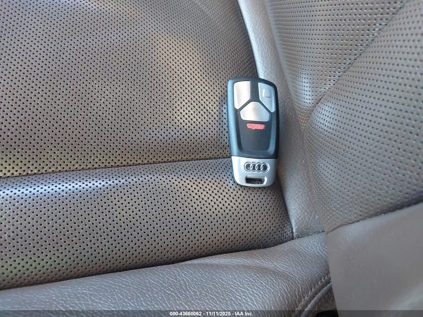 2017 Audi Q7 3.0T Premium VIN: WA1LAAF70HD037231 Lot: 43660062