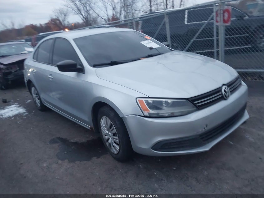 2013 VOLKSWAGEN JETTA 2.0L S - 3VW2K7AJ2DM295508