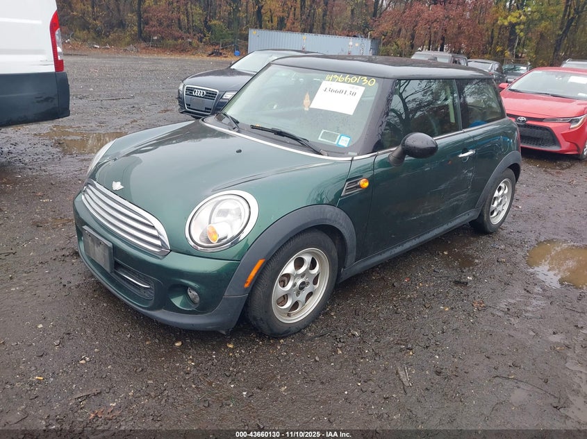 WMWSU3C53DT684632 2013 MINI HARD TOP photo no. 2