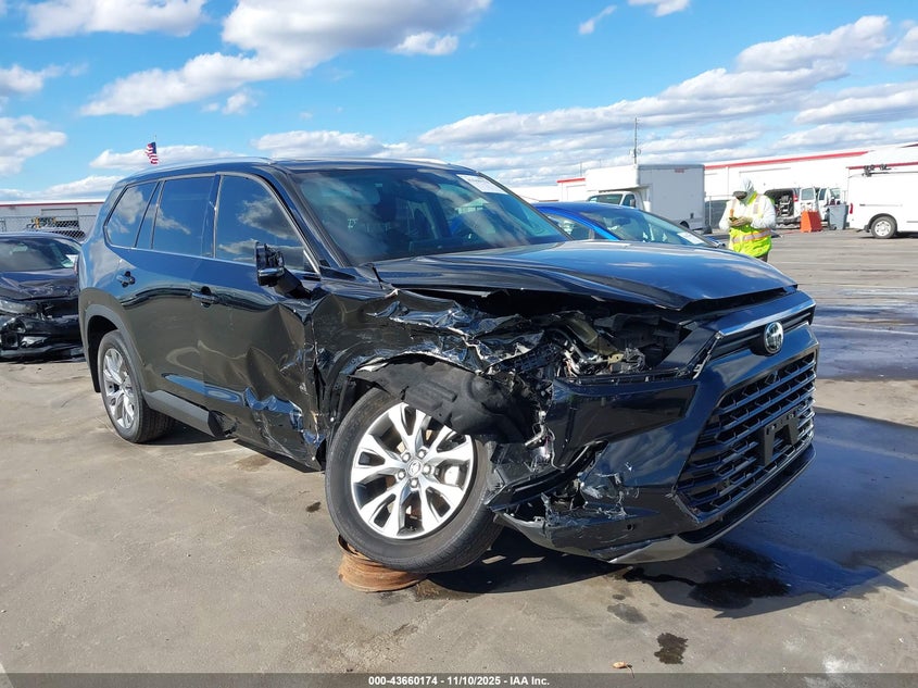 TOYOTA HIGHLANDER LIMITED