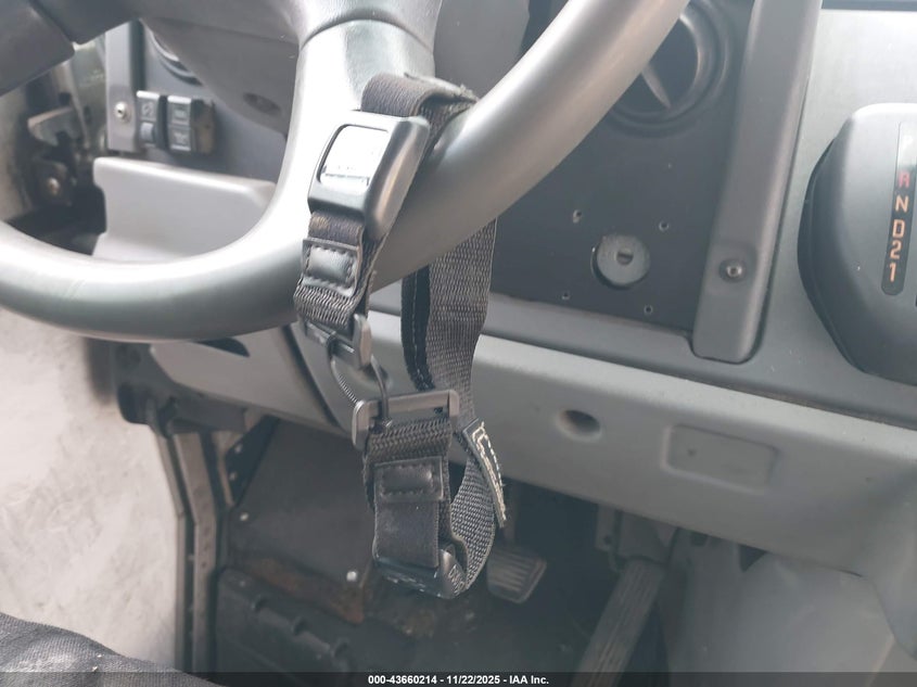 2012 Isuzu Commercial Van VIN: JALB4T177C7W00423 Lot: 43660214