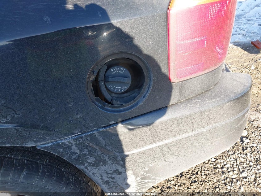 2005 GMC Envoy Slt VIN: 1GKDT13S752332741 Lot: 43660235