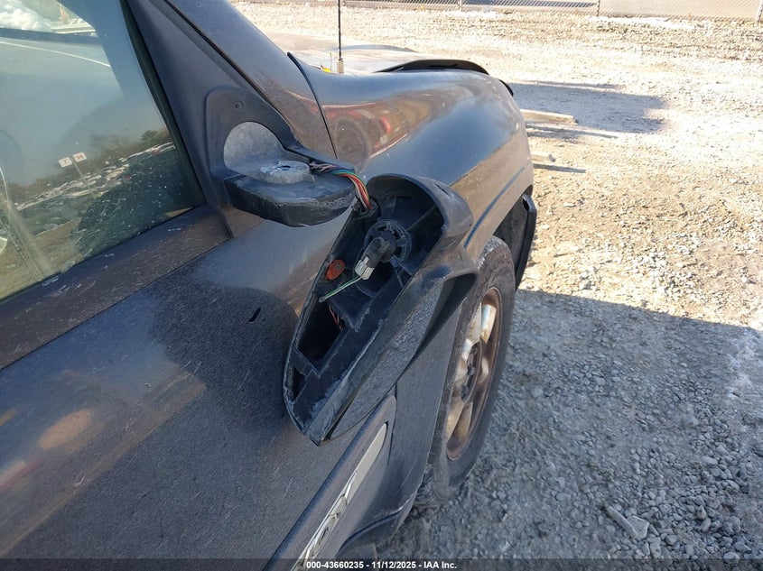 2005 GMC Envoy Slt VIN: 1GKDT13S752332741 Lot: 43660235