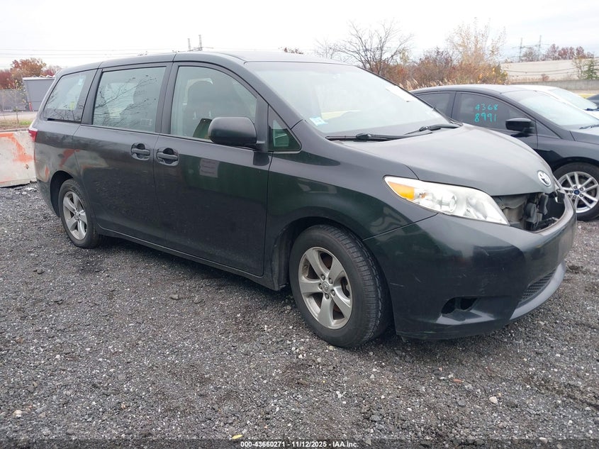 5TDZK3DC9FS538905 2015 TOYOTA SIENNA photo no. 15