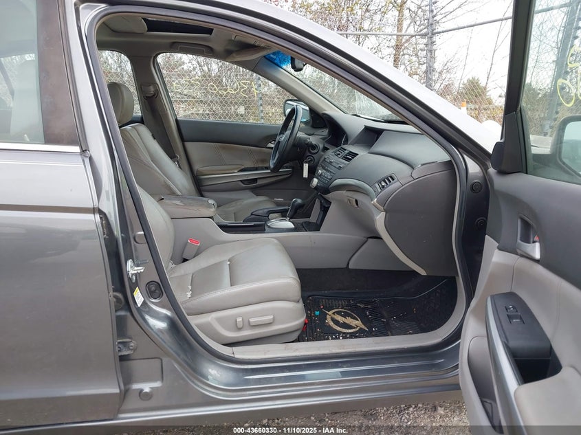 1HGCP36899A022952 2009 HONDA ACCORD photo no. 5