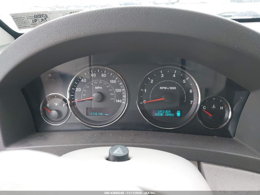 2005 Jeep Grand Cherokee Limited VIN: 1J8HR58N25C641588 Lot: 43660346