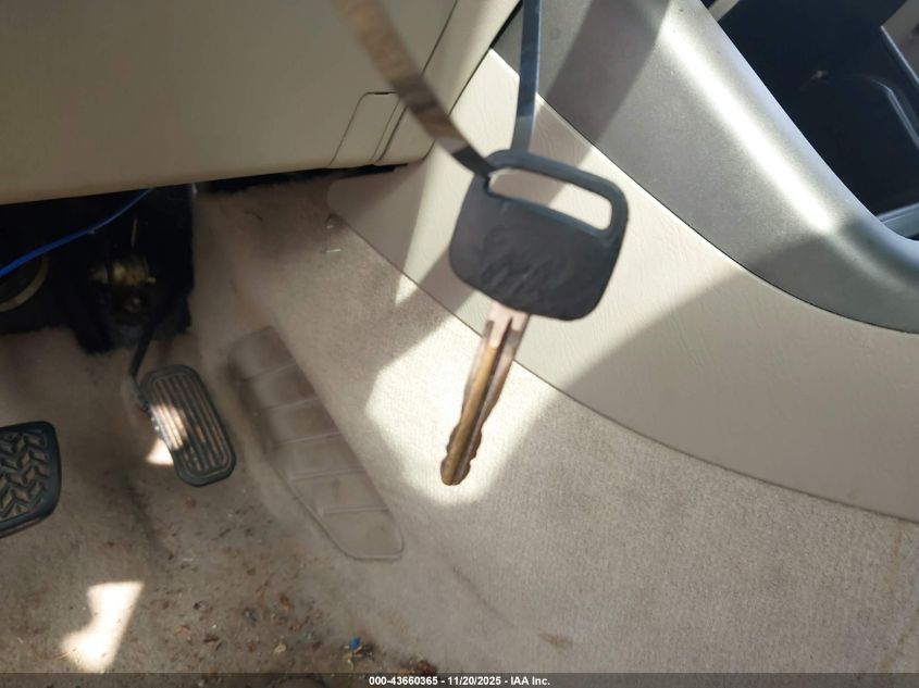 2005 Toyota Camry Le VIN: 4T1BE30K25U023935 Lot: 43660365