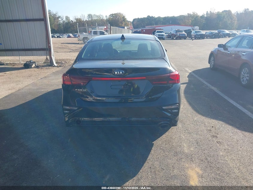 2020 Kia Forte VIN: 3KPE24AD8LE186850 Lot: 43660390