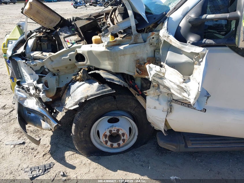 2001 Ford F-350 Lariat/Xl/Xlt VIN: 1FTSW30F91EA49439 Lot: 43660421