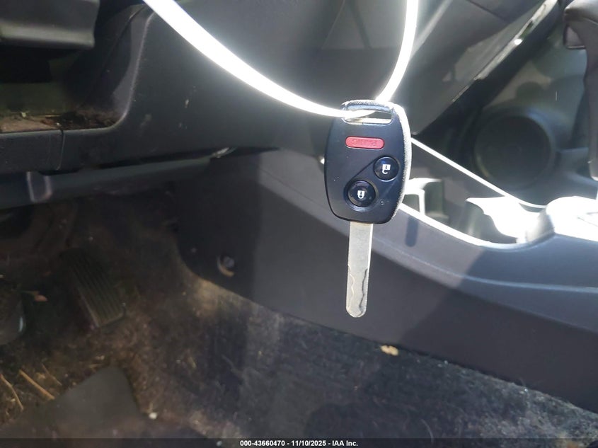 JHMGE8H46AC003683 2010 HONDA FIT photo no. 11