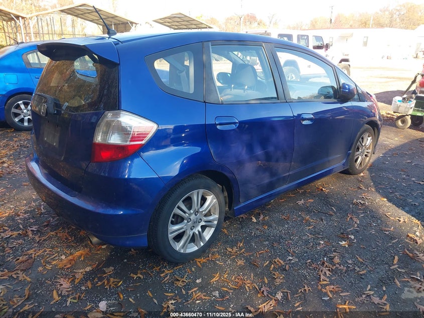 JHMGE8H46AC003683 2010 HONDA FIT photo no. 4