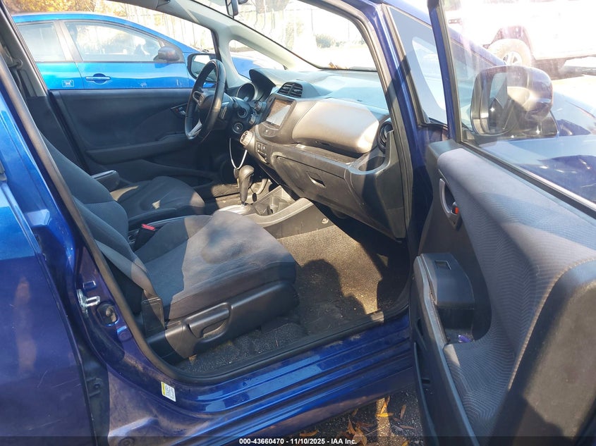 JHMGE8H46AC003683 2010 HONDA FIT photo no. 5
