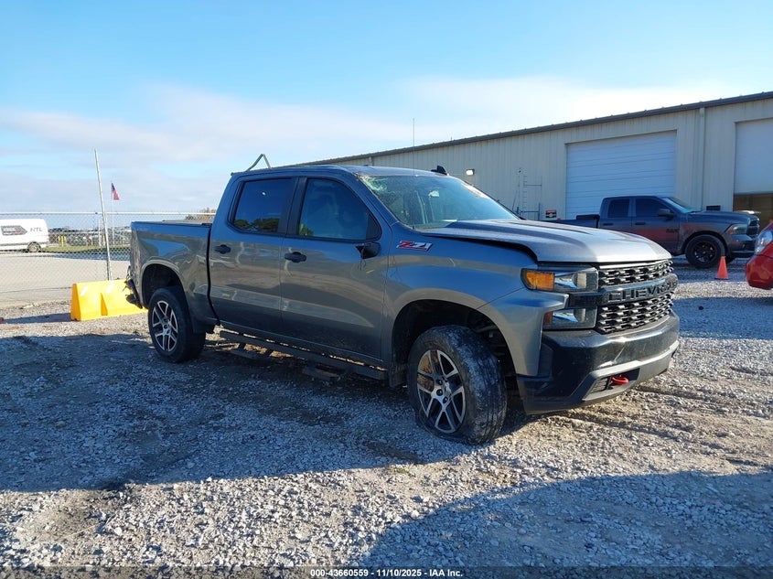 CHEVROLET SILVERADO 1500 4WD SHORT BED CUSTOM TRAIL BOSS