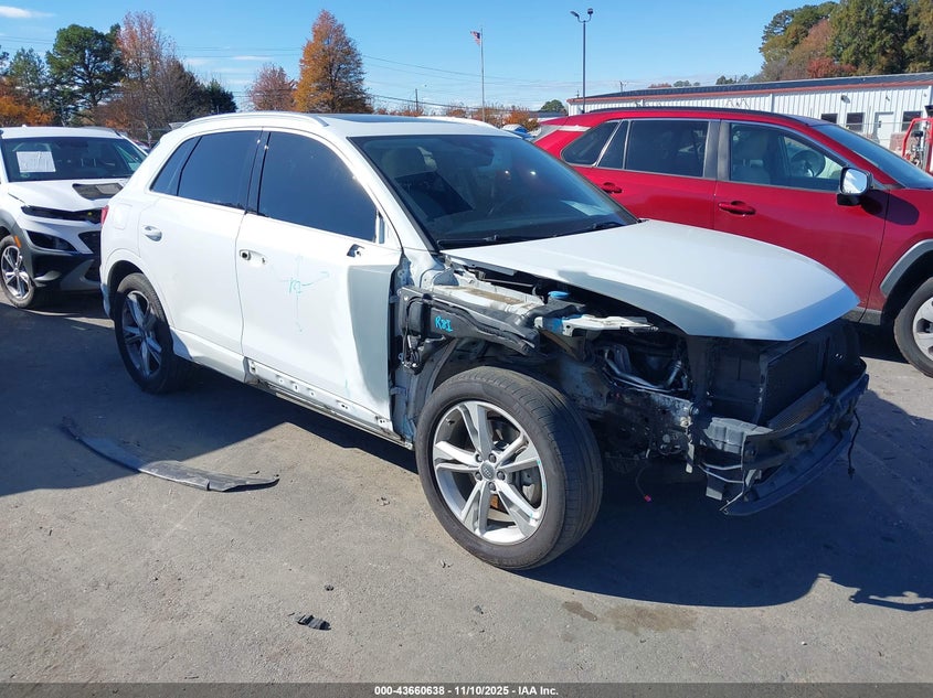 AUDI Q3 2.0T S LINE PREMIUM