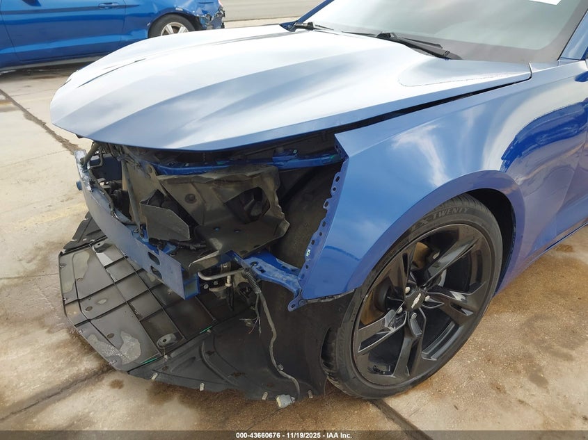 2019 Chevrolet Camaro 1Lt VIN: 1G1FB1RX6K0133299 Lot: 43660676