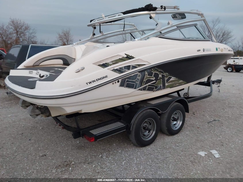 YAMC3159K809 2009 YAMAHA  photo no. 4