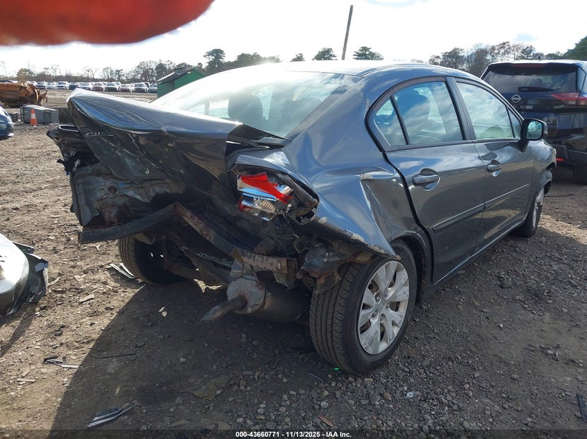 2HGFB2F5XCH318857 2012 HONDA CIVIC photo no. 4