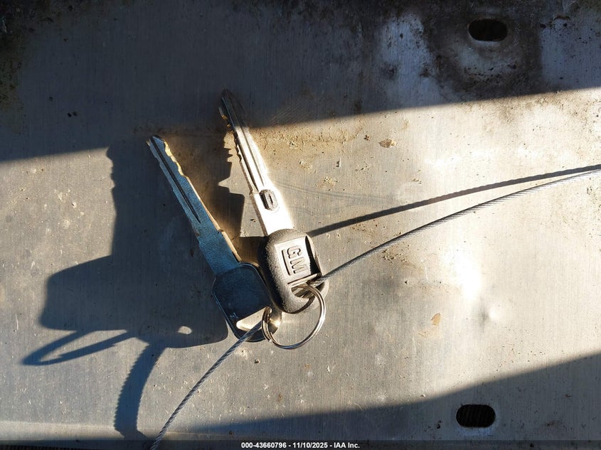 2005 Buick Century VIN: 2G4WS52J651105060 Lot: 43660796