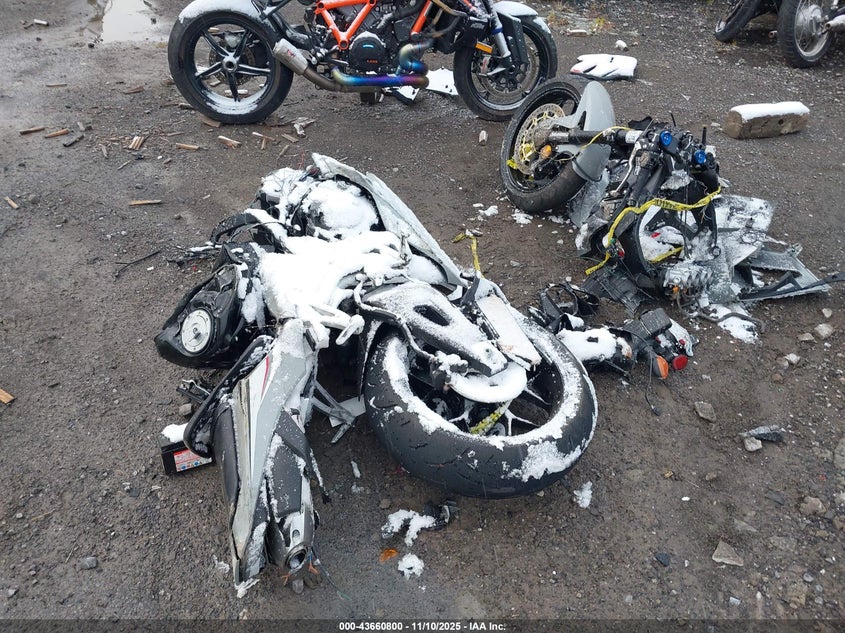 VIN JH2PC40H1TK300181 2026 HONDA CBR600 RR