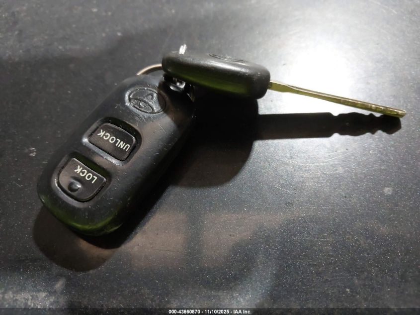 2008 Toyota Corolla Le VIN: 1NXBR32E98Z030185 Lot: 43660870