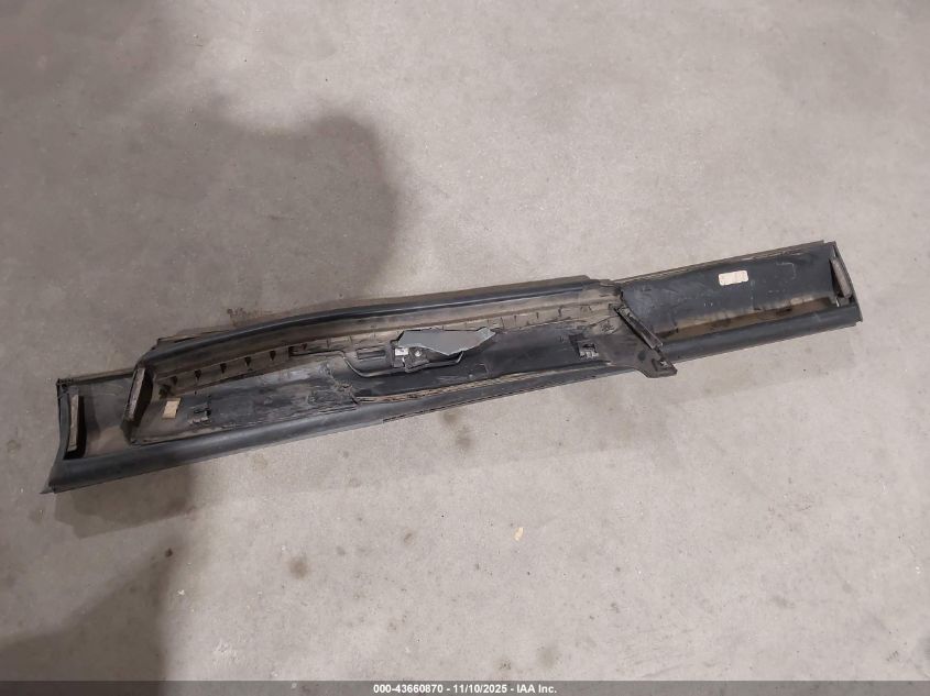 2008 Toyota Corolla Le VIN: 1NXBR32E98Z030185 Lot: 43660870