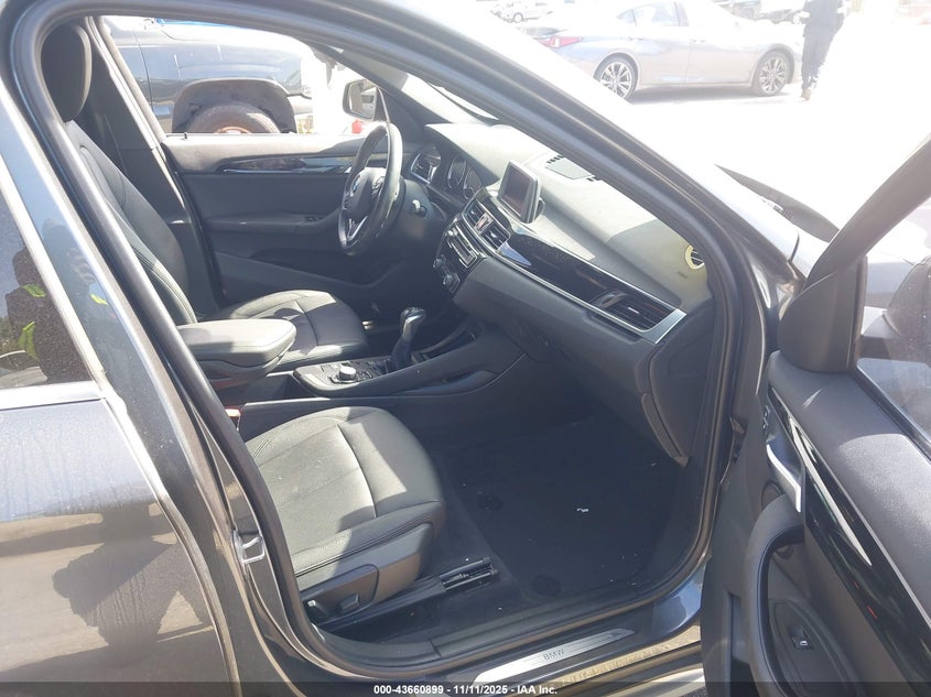 2018 BMW X1 xDrive28I VIN: WBXHT3C37J5L33515 Lot: 43660899