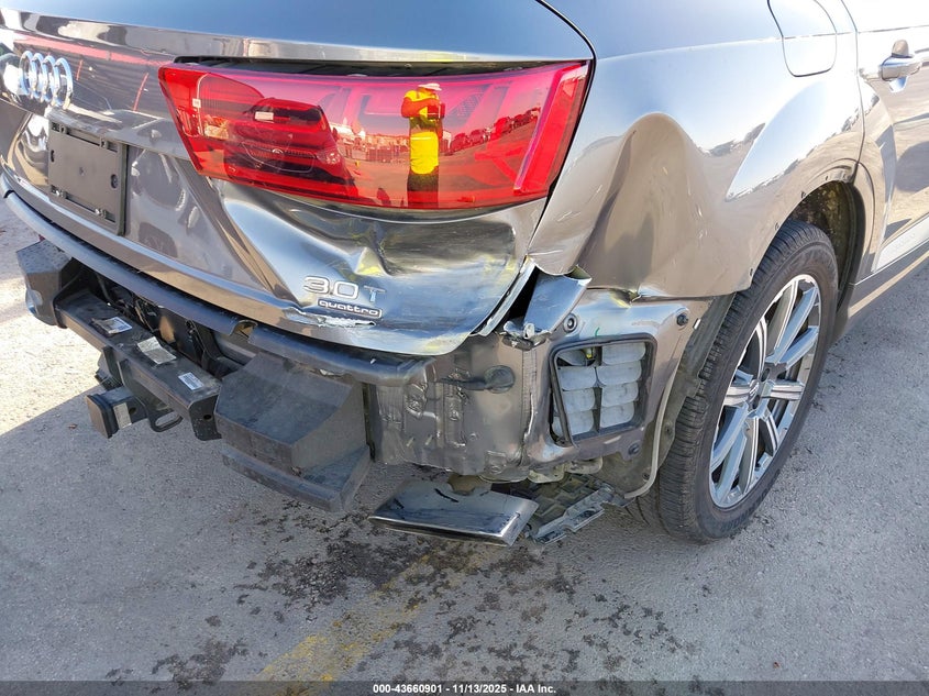 2017 Audi Q7 3.0T Premium VIN: WA1VAAF75HD054907 Lot: 43660901