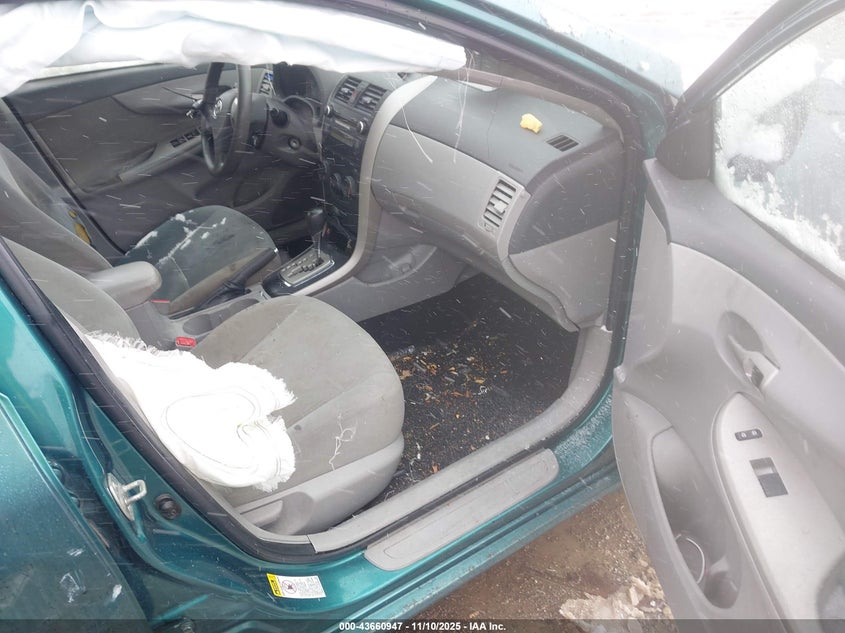 1NXBU4EE4AZ293240 2010 TOYOTA COROLLA photo no. 5