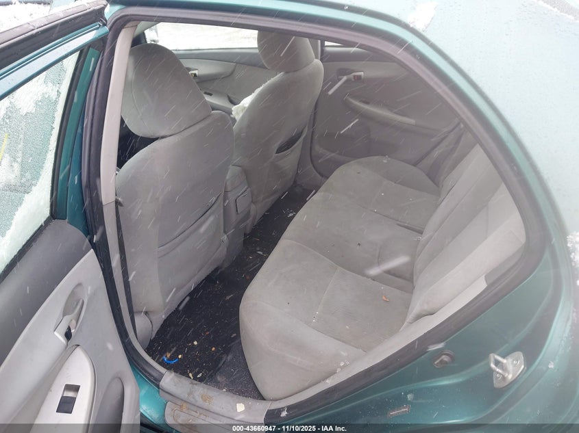 1NXBU4EE4AZ293240 2010 TOYOTA COROLLA photo no. 8