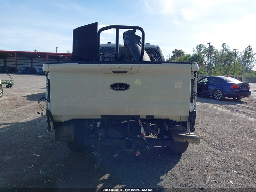 2024 Ford F-350 Lariat VIN: 1FT8W3BT8REE41269 Lot: 43660988