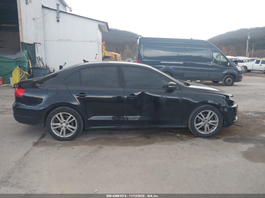 2014 VOLKSWAGEN JETTA 1.8T SE - 3VWD17AJXEM424169