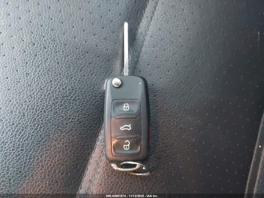 2014 VOLKSWAGEN JETTA 1.8T SE - 3VWD17AJXEM424169