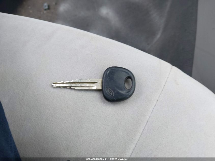 2008 Kia Spectra Ex VIN: KNAFE121585492009 Lot: 43661076