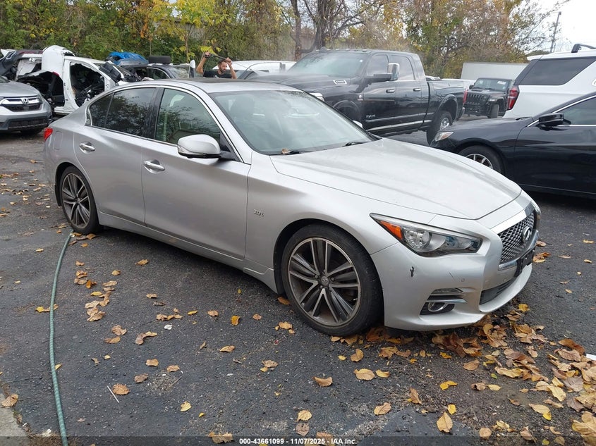 INFINITI Q50 3.0T PREMIUM
