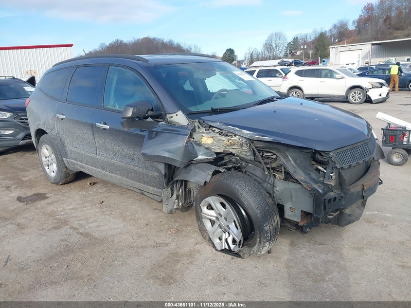 CHEVROLET TRAVERSE LS