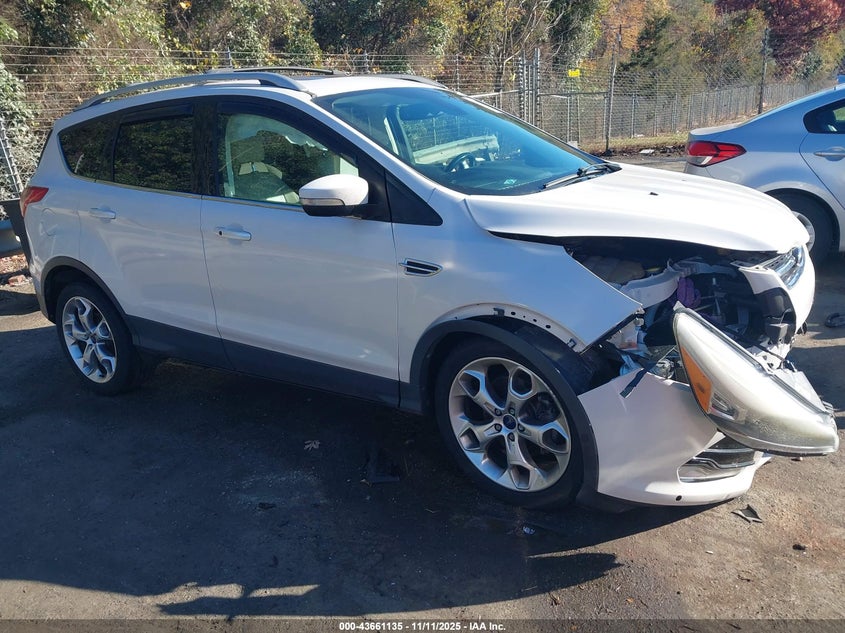 FORD ESCAPE TITANIUM