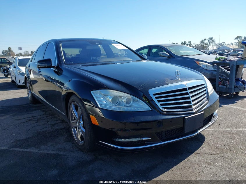 MERCEDES-BENZ S-CLASS S 550