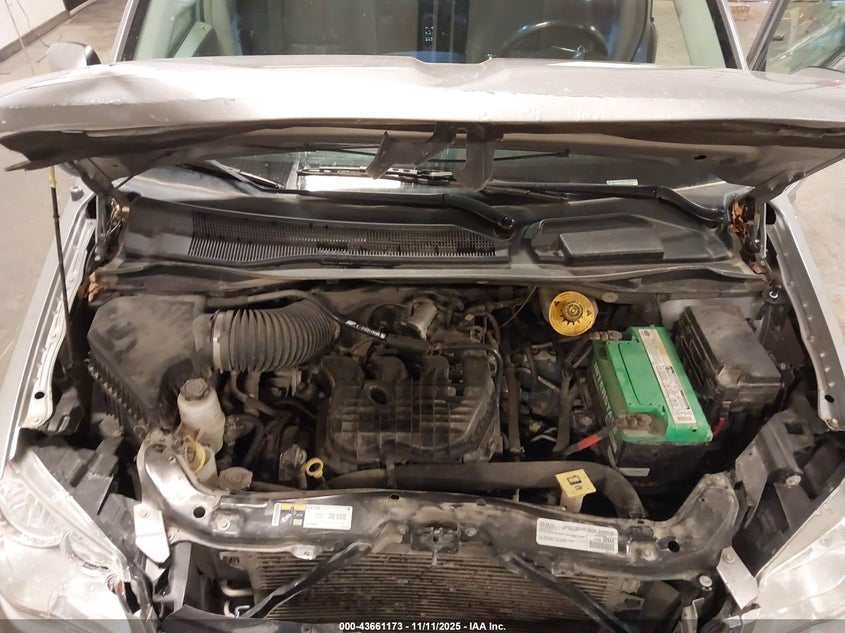 2016 Chrysler Town & Country Touring VIN: 2C4RC1BG8GR120921 Lot: 43661173