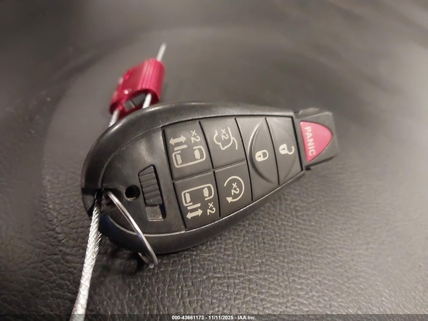 2016 Chrysler Town & Country Touring VIN: 2C4RC1BG8GR120921 Lot: 43661173